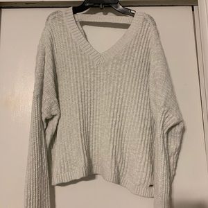 White holister sweater